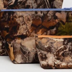 BAGGU Medium 11x7 Camouflage Multi-Color 1 pouch New BLUE POUCH ONLY